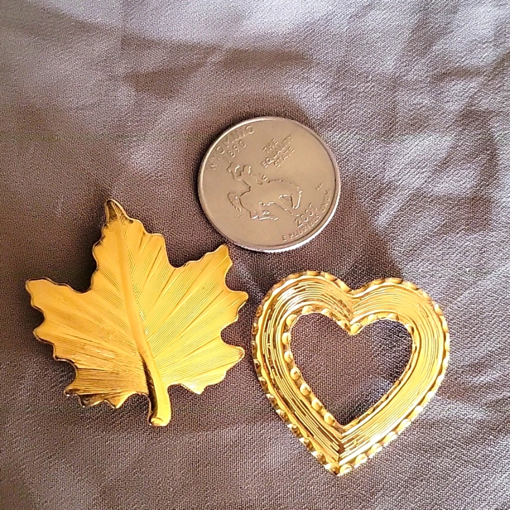 Vintage Pins / Brooches